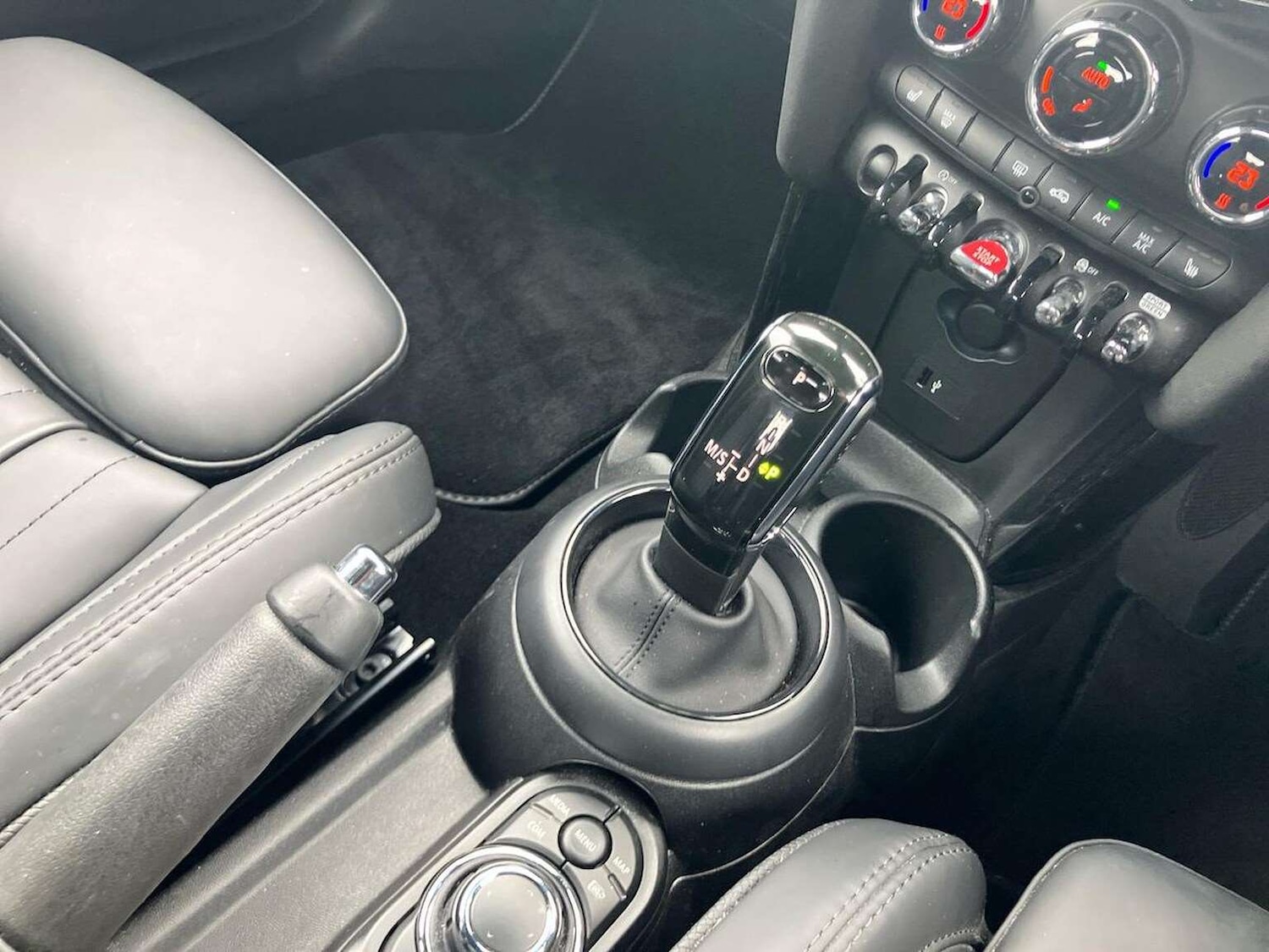 Used MINI Hatch 2022 for sale - 76596431: Photo 13