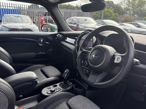 Used MINI Hatch 2021 for sale - 76128945: Photo 16