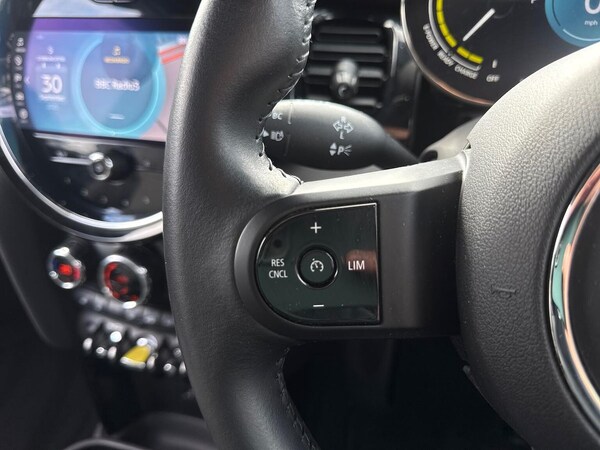 Used MINI Hatch 2021 for sale - 76128945: Photo 26