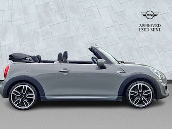 Used MINI Convertible 2019 for sale - 79674245: Photo