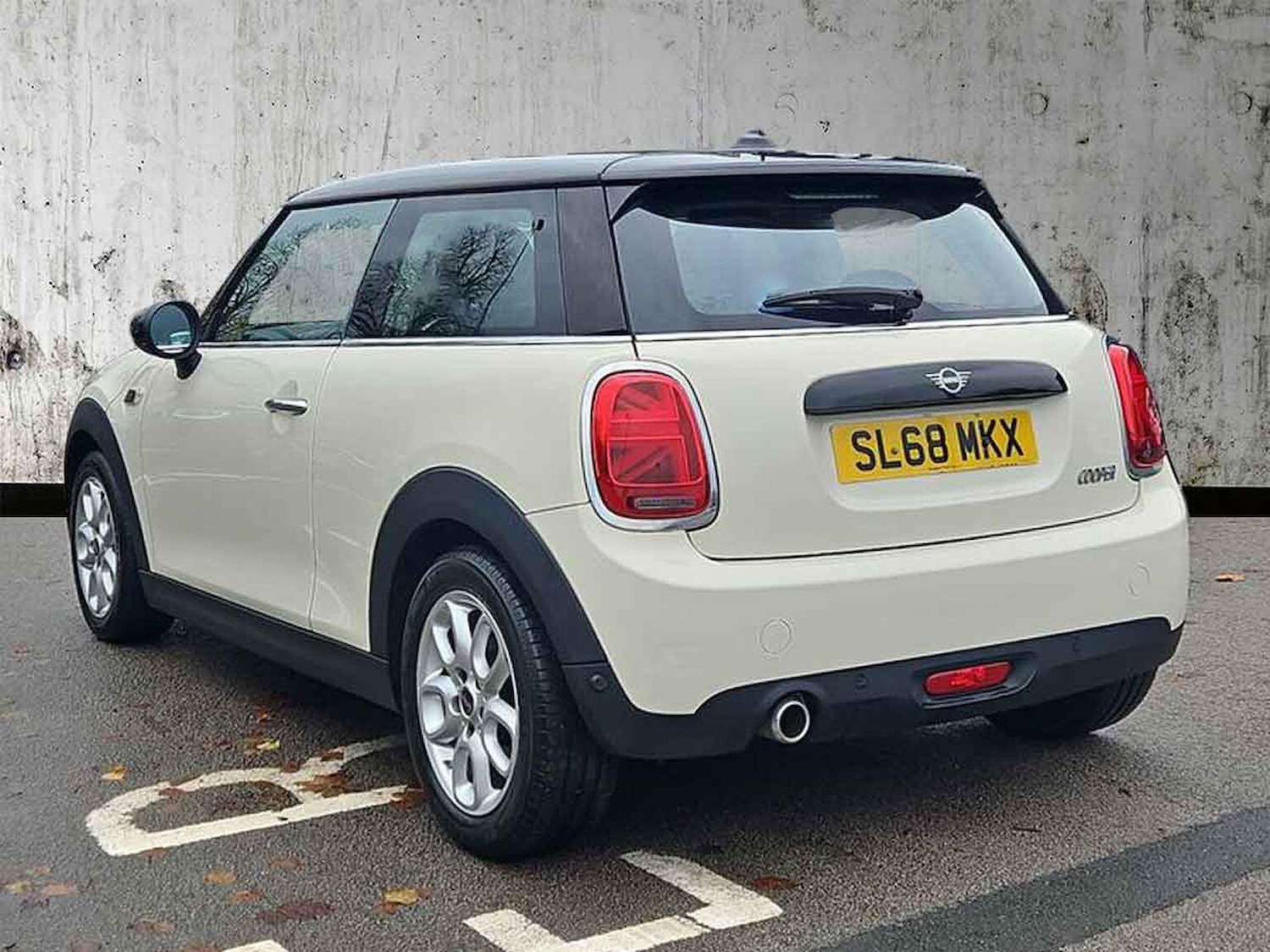 Used MINI Hatch 2018 for sale - 76504926: Photo 2