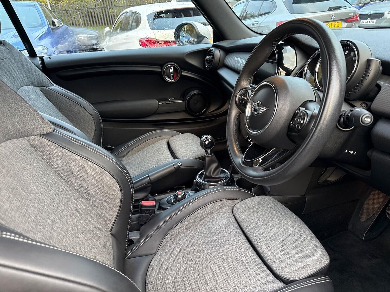 Used MINI Convertible 2017 for sale - 76387212: Photo 21