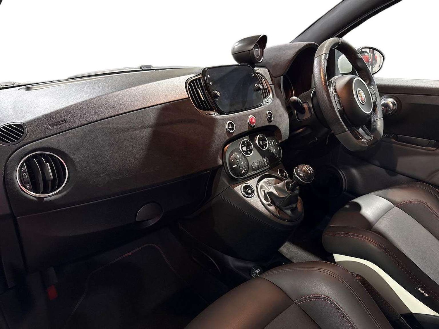 Used Abarth 695 2022 for sale - 76643585: Photo 7