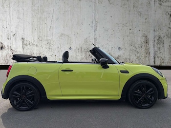 Used MINI Convertible 2024 for sale - 78485237: Photo
