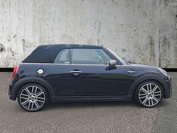 Used MINI Convertible 2021 for sale - 76418213: Photo