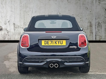 Used MINI Convertible 2021 for sale - 76418213: Photo