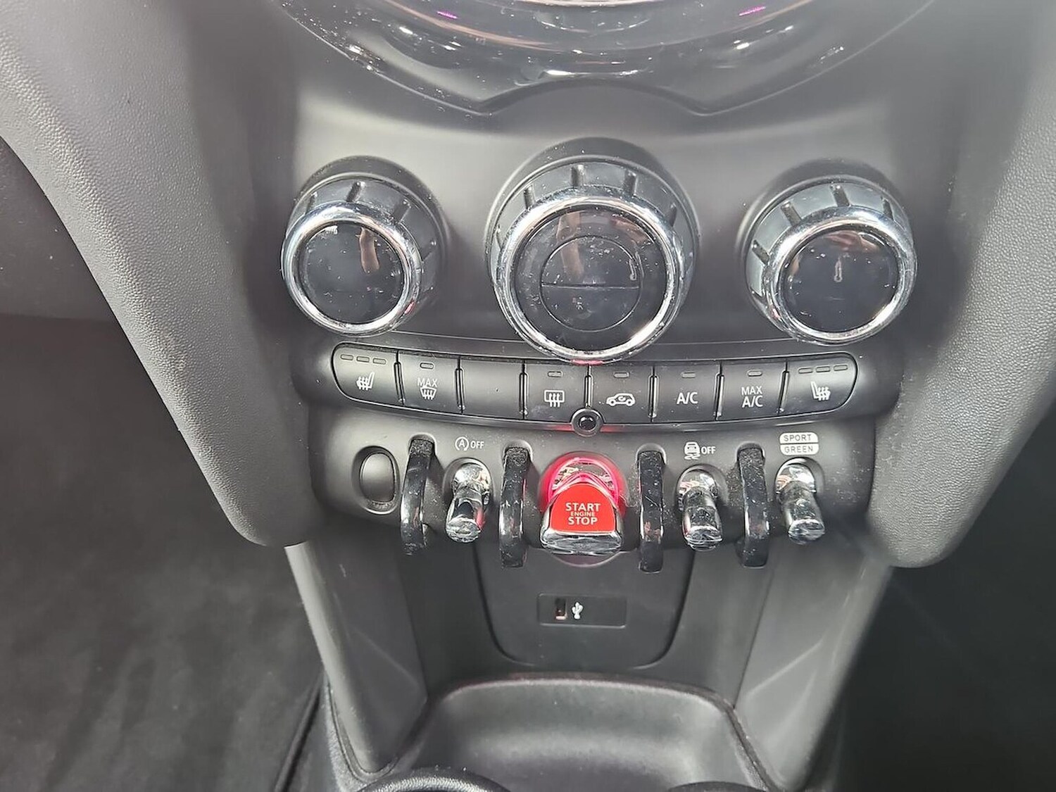 Used MINI Hatch 2019 for sale - 76450543: Photo 12