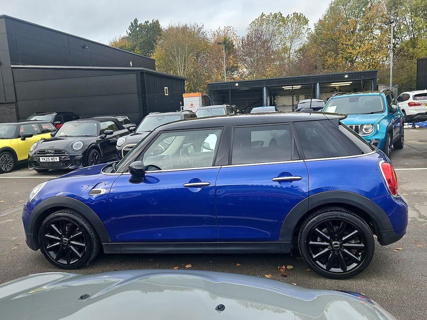 Used MINI Hatch 2019 for sale - 76450543: Photo 19