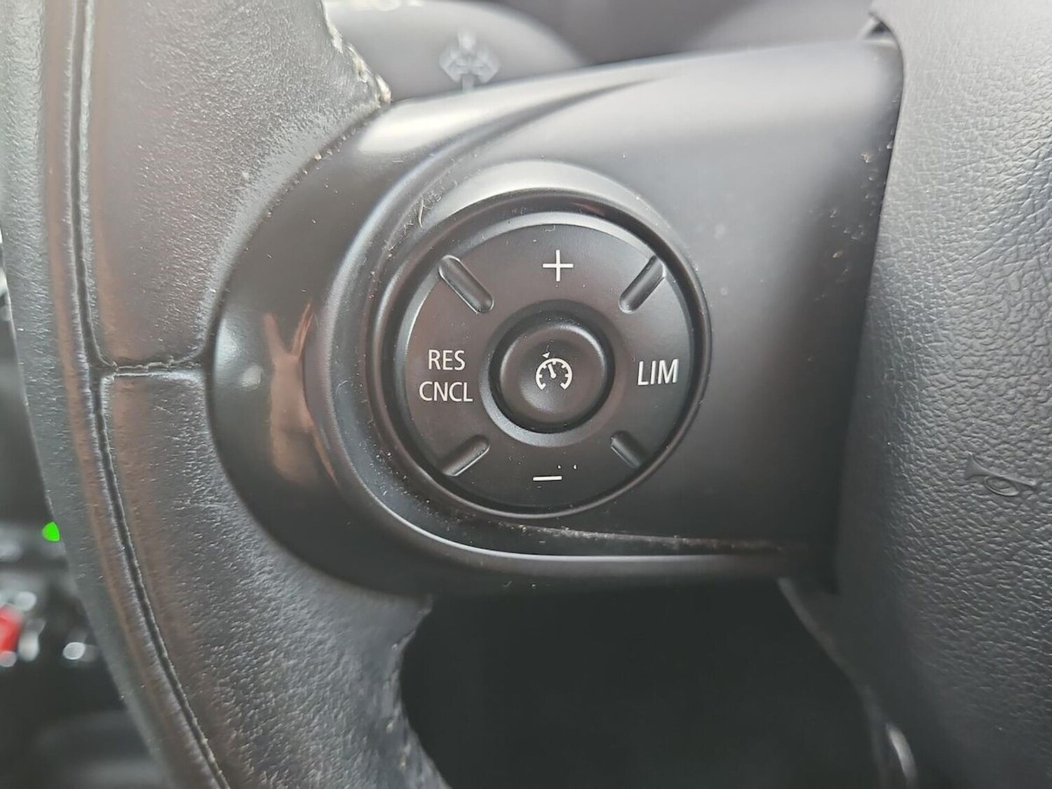 Used MINI Hatch 2019 for sale - 76450543: Photo 25