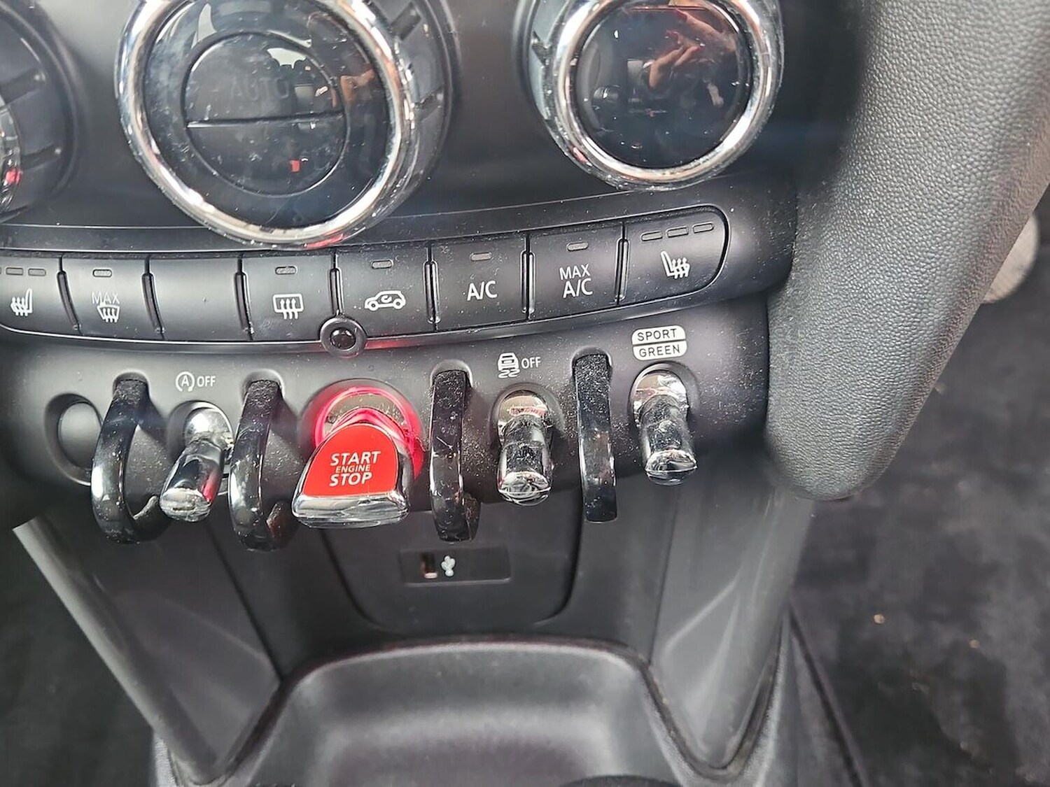 Used MINI Hatch 2019 for sale - 76450543: Photo 32