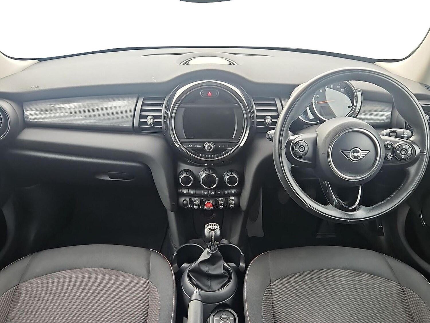 Used MINI Hatch 2019 for sale - 76450543: Photo 8