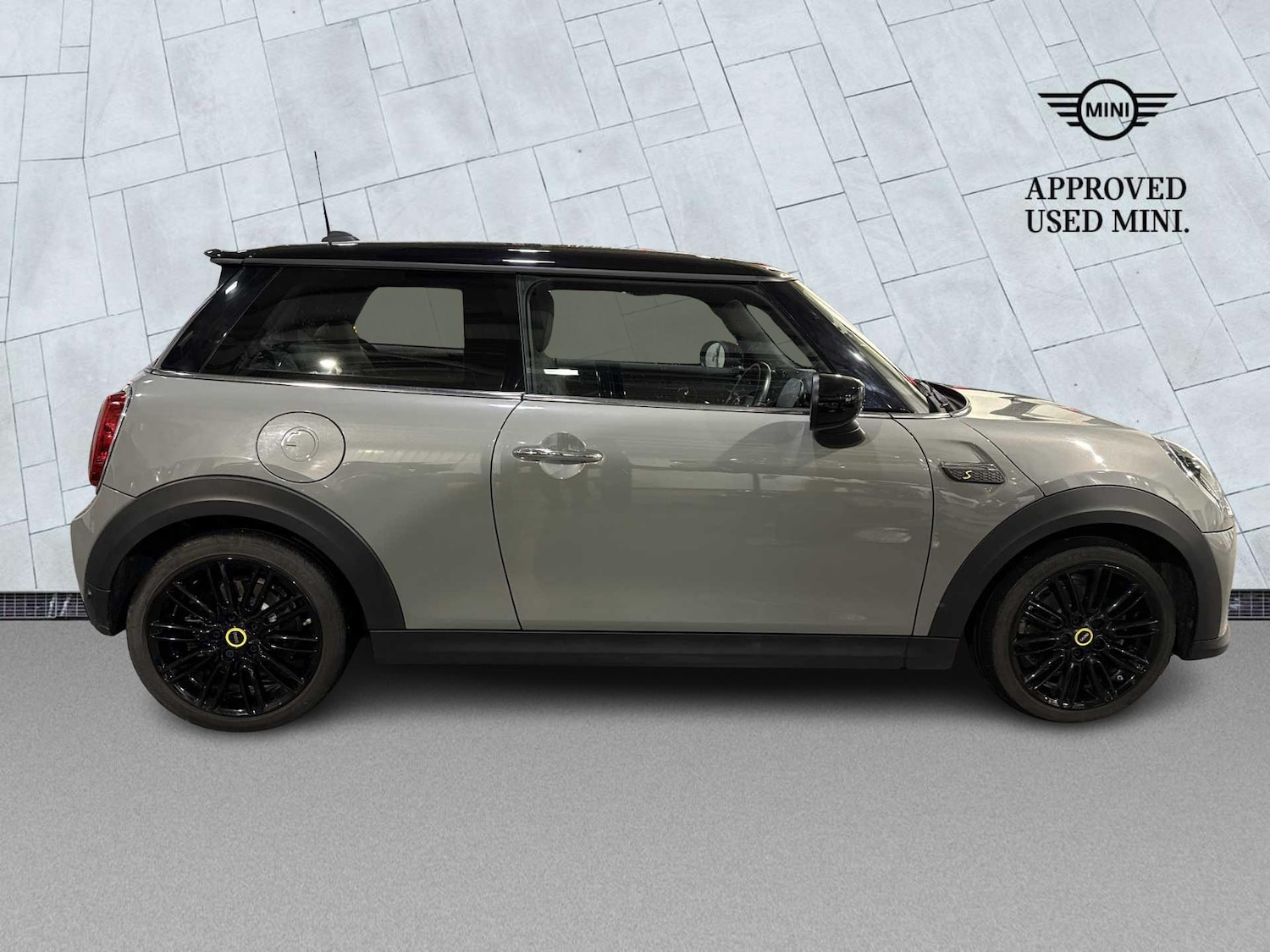 Used MINI Hatch 2022 for sale - 76770098: Photo 3