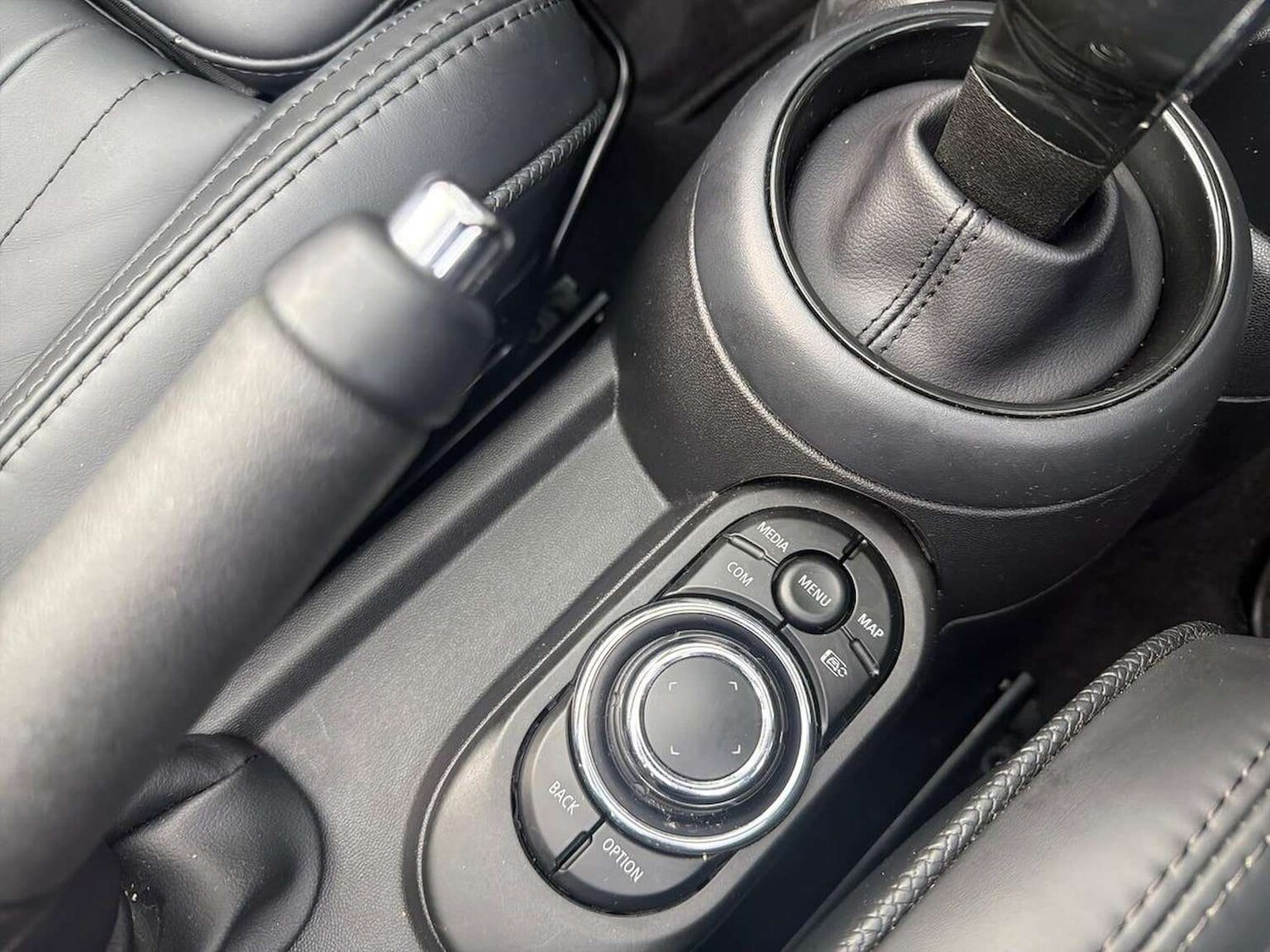 Used MINI Convertible 2022 for sale - 76596150: Photo 22