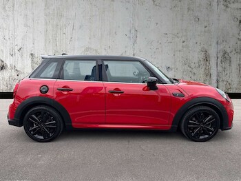 Used MINI Hatch 2024 for sale - 78422679: Photo