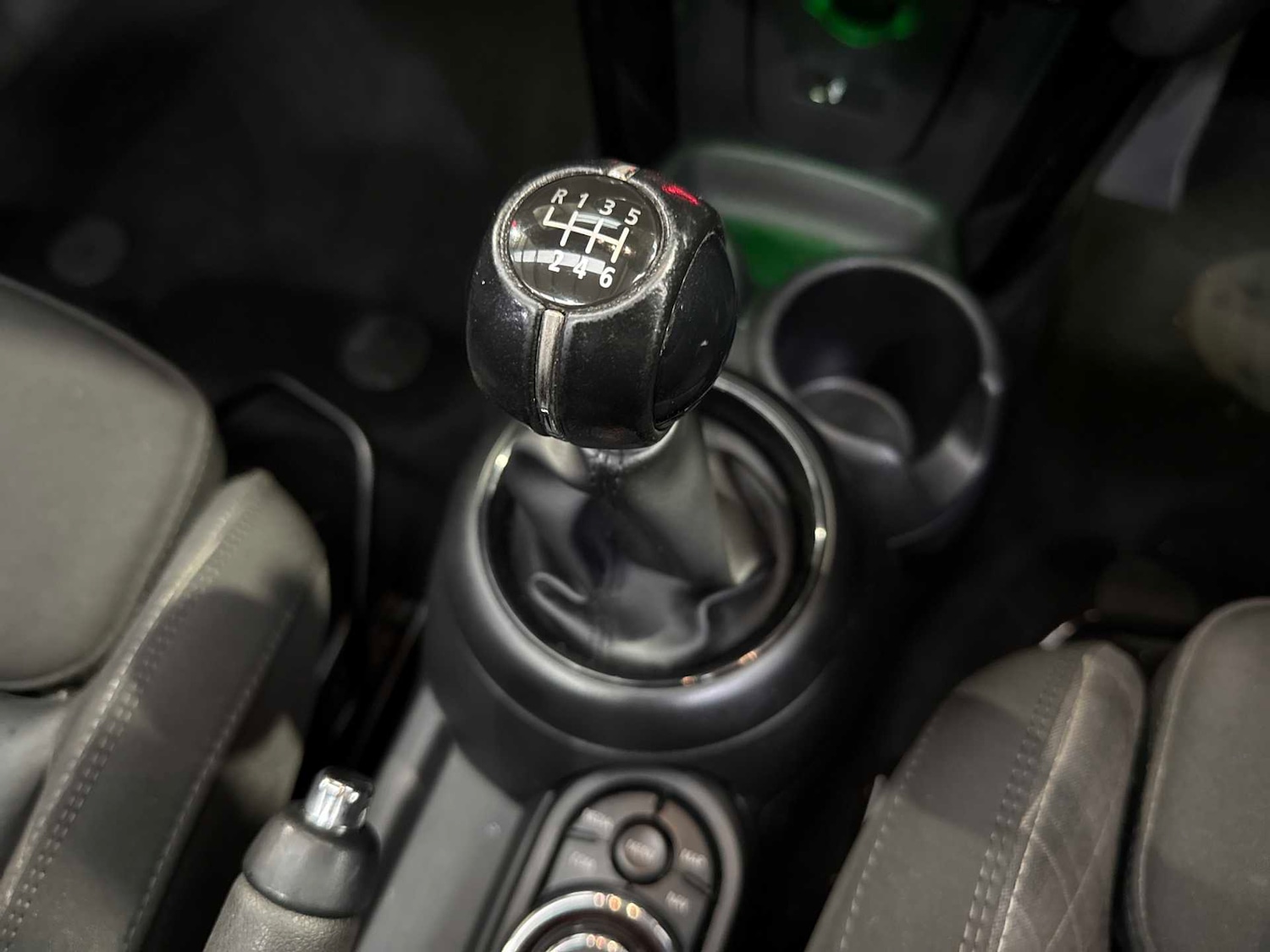 Used MINI Convertible 2018 for sale - 76879675: Photo 12