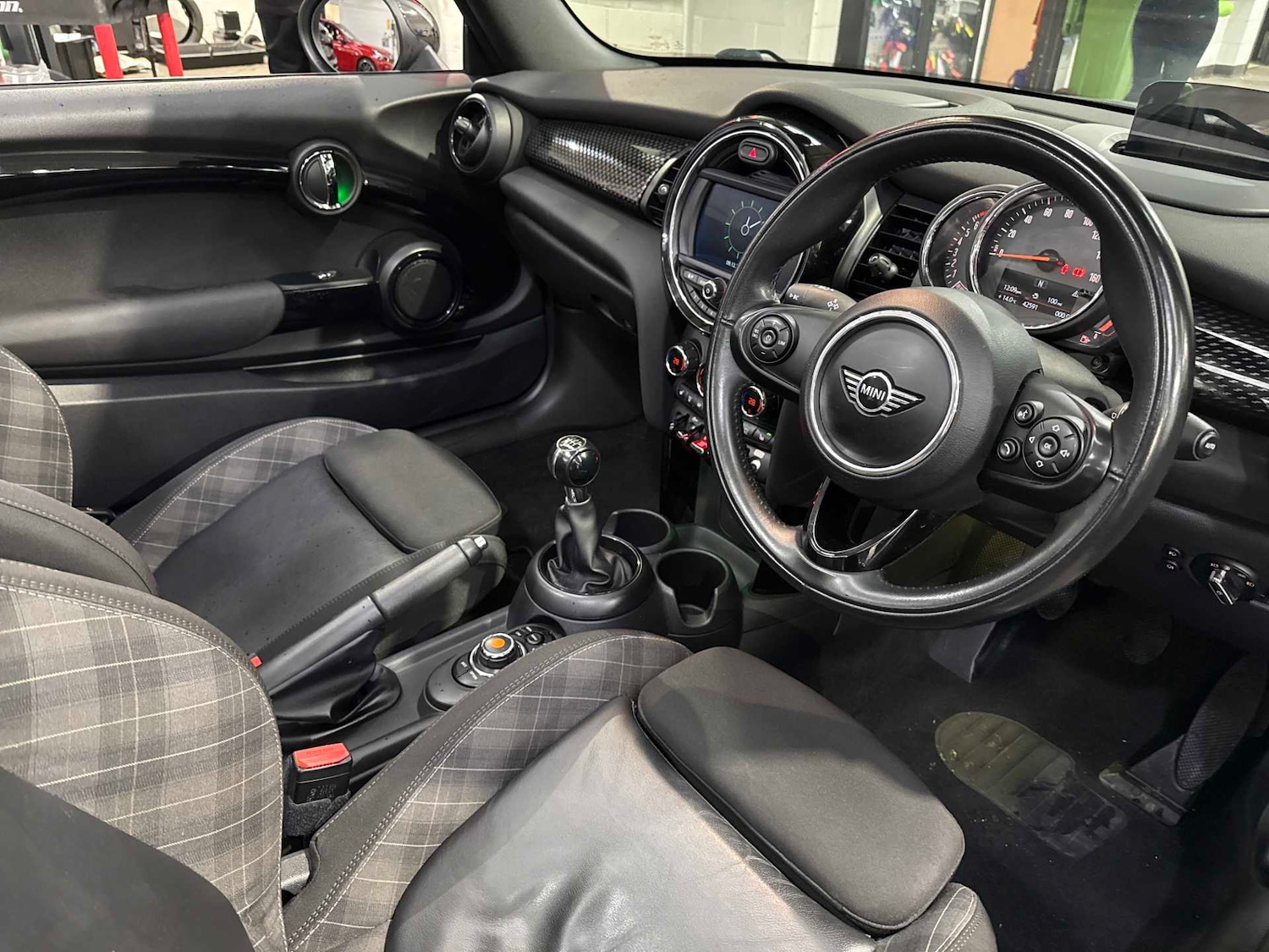 Used MINI Convertible 2018 for sale - 76879675: Photo 14