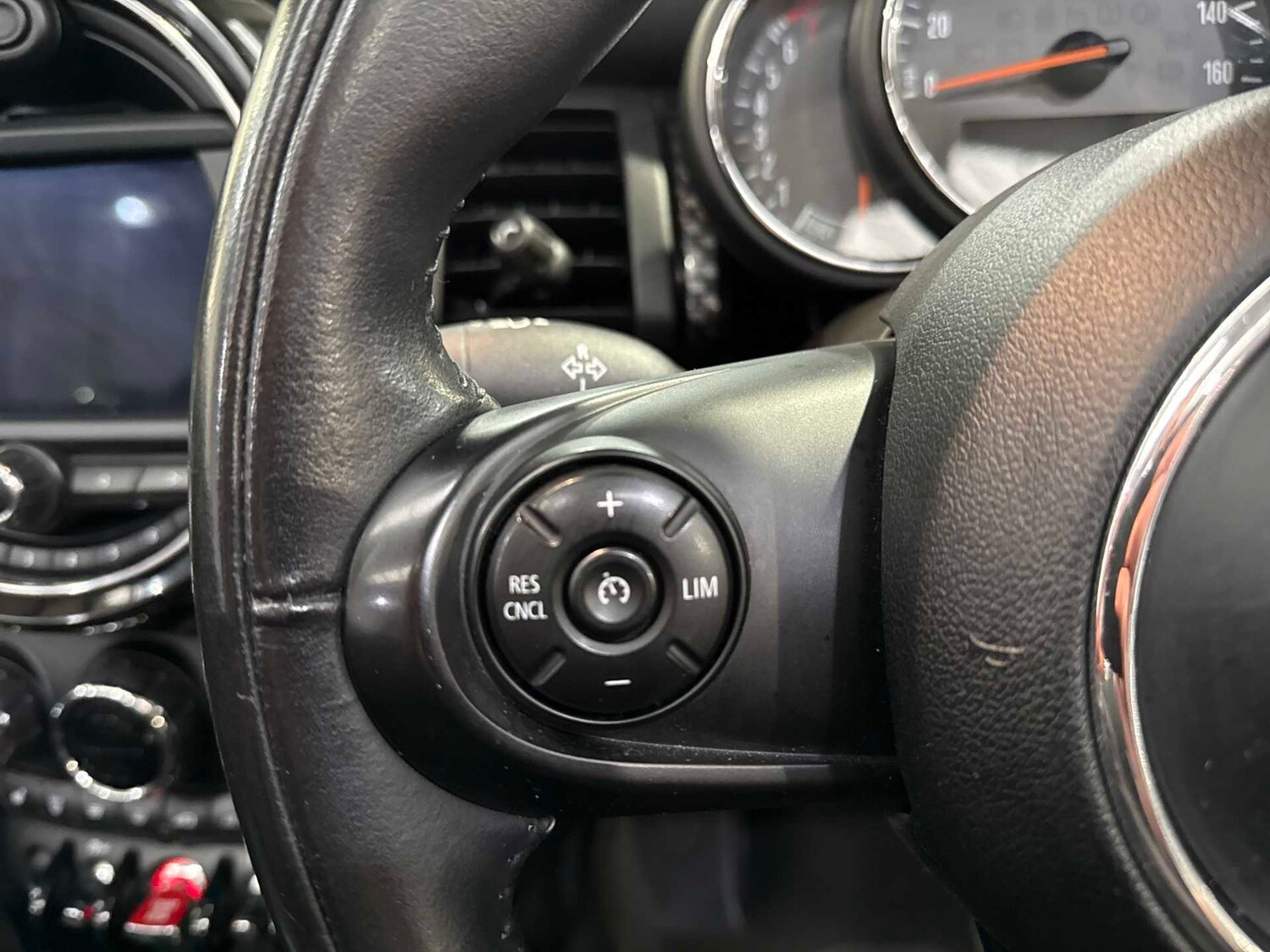 Used MINI Convertible 2018 for sale - 76879675: Photo 24