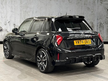 Used MINI Cooper 2024 for sale - 76237010: Photo 2