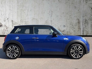 Used MINI Hatch 2019 for sale - 78733499: Photo