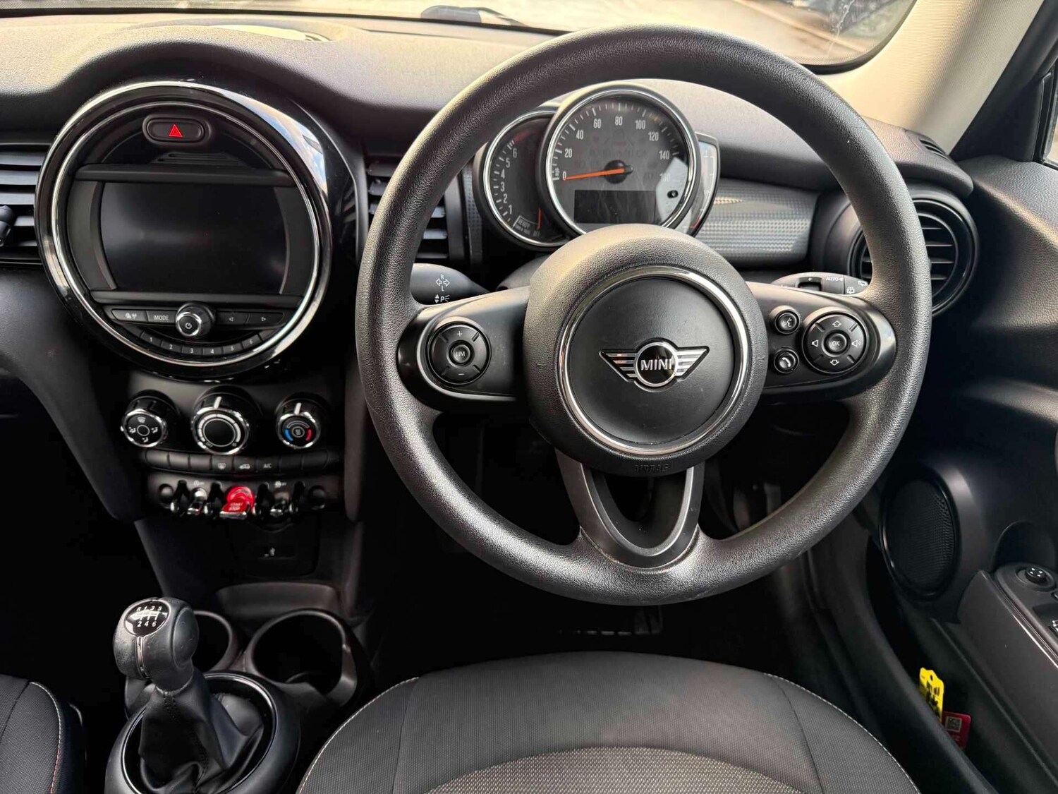 Used MINI Hatch 2019 for sale - 76687372: Photo 11