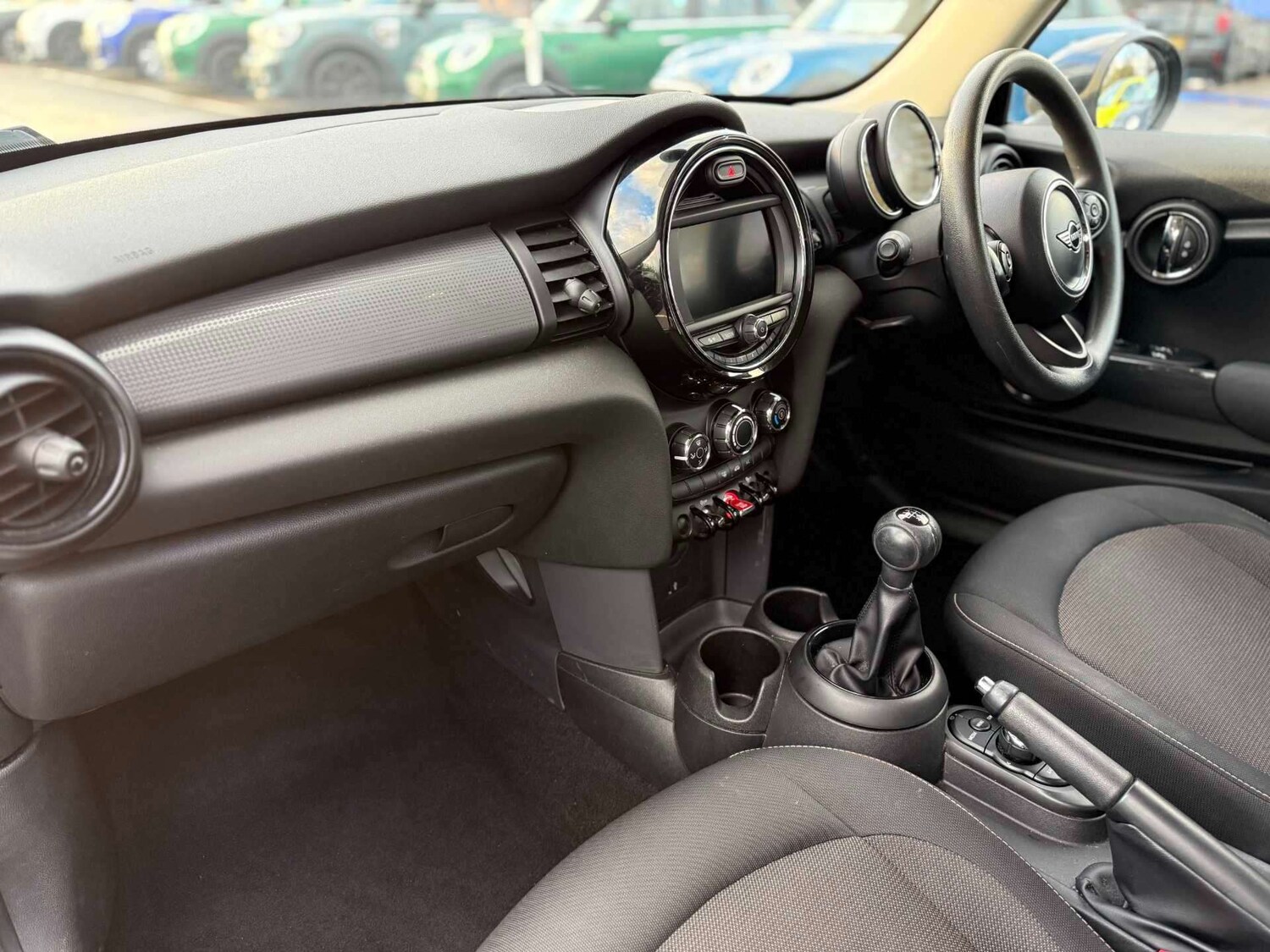 Used MINI Hatch 2019 for sale - 76687372: Photo 12