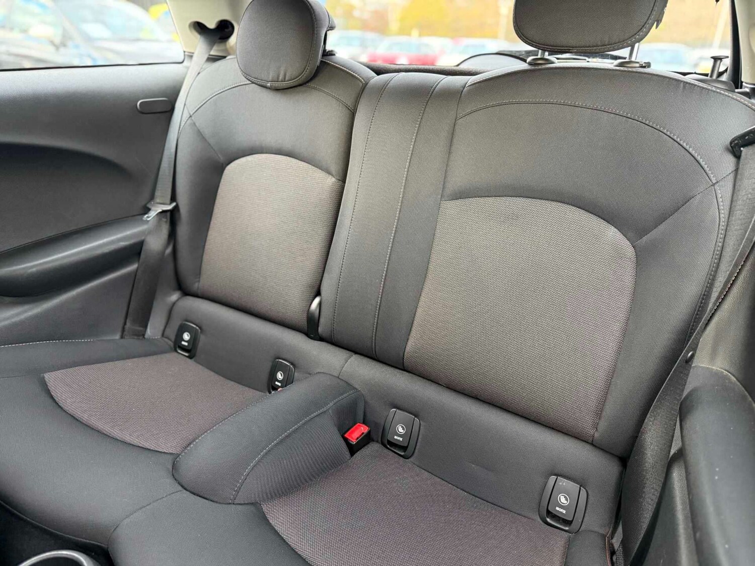 Used MINI Hatch 2019 for sale - 76687372: Photo 17