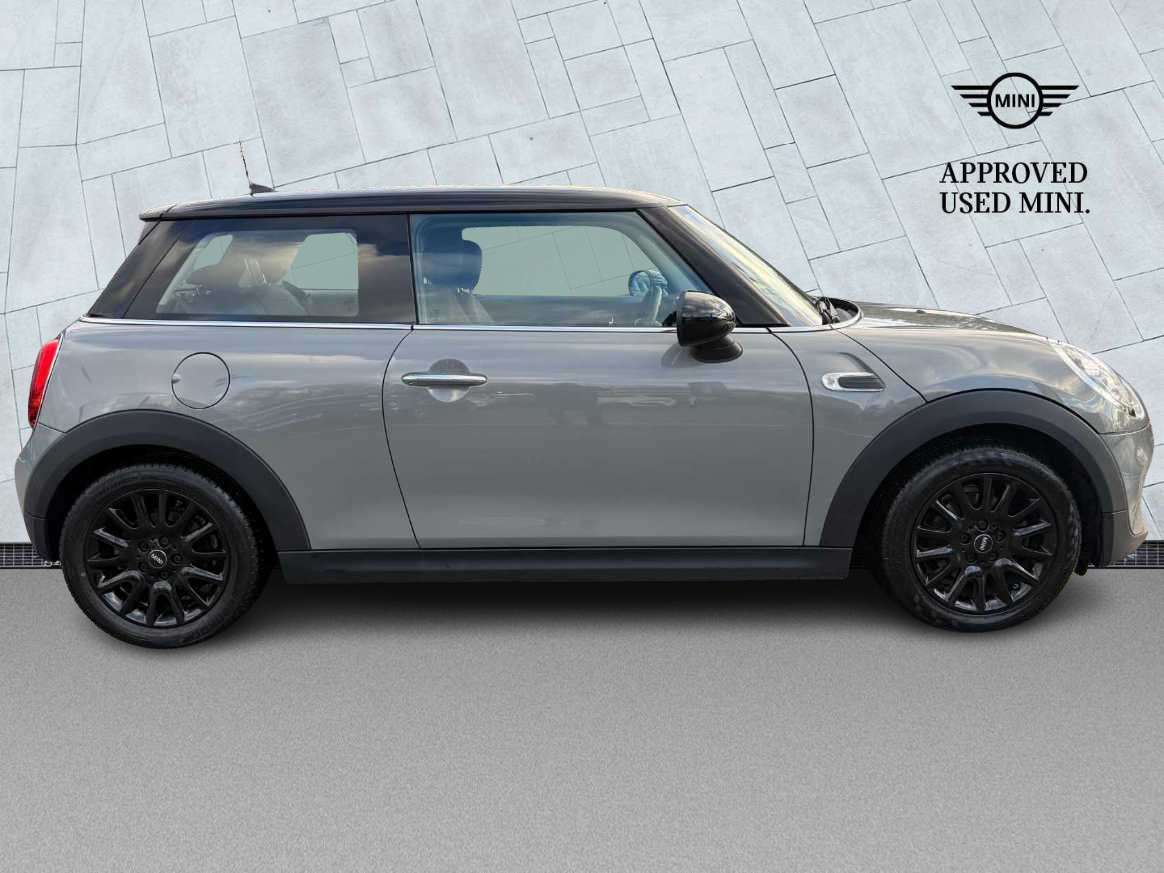 Used MINI Hatch 2019 for sale - 76687372: Photo 2