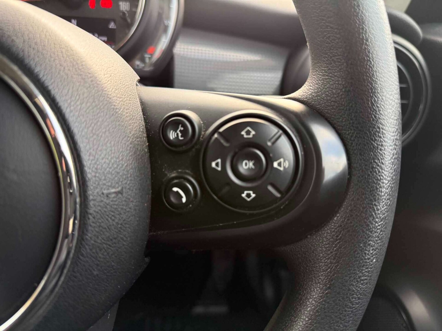 Used MINI Hatch 2019 for sale - 76687372: Photo 21