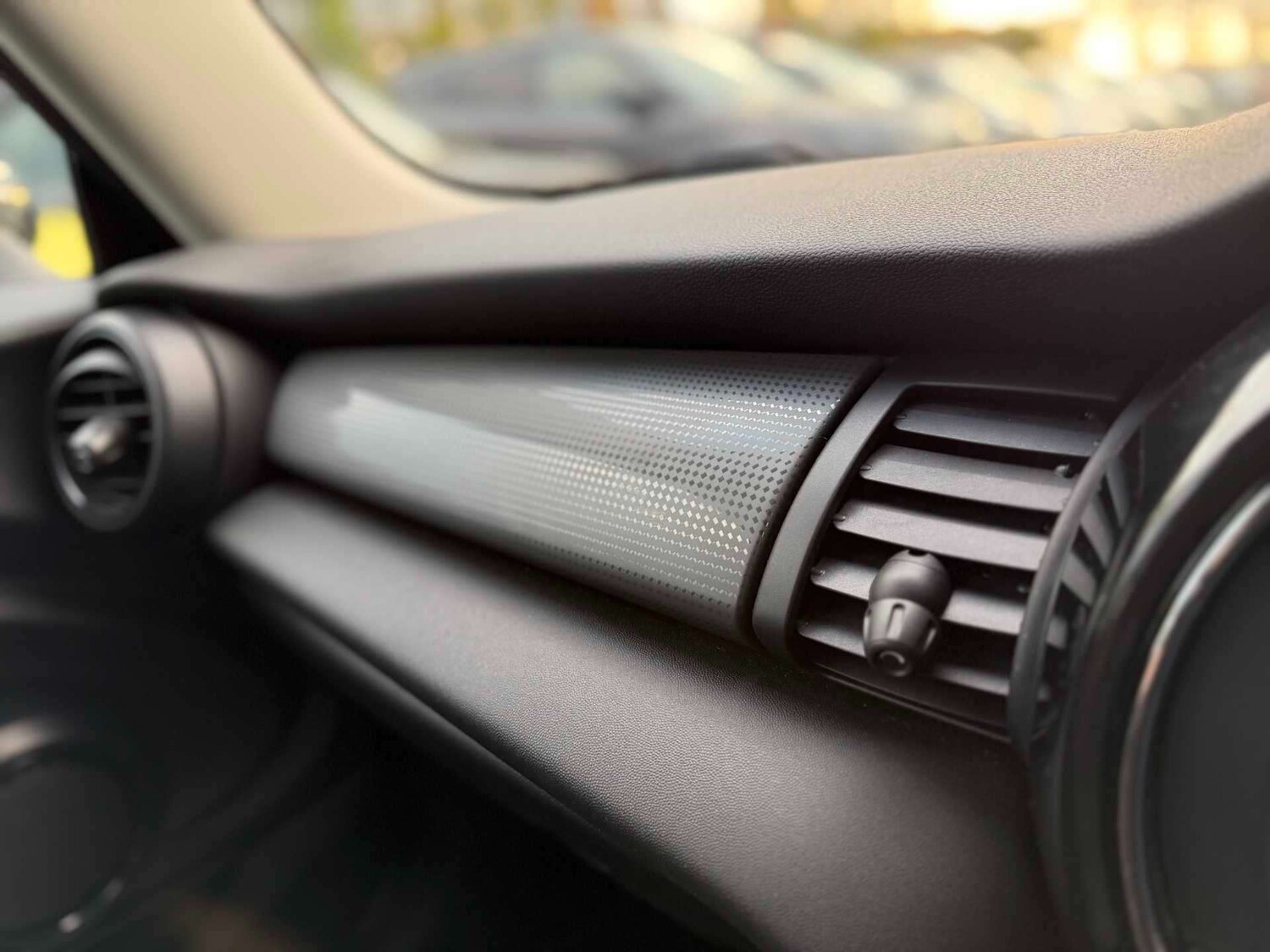 Used MINI Hatch 2019 for sale - 76687372: Photo 23