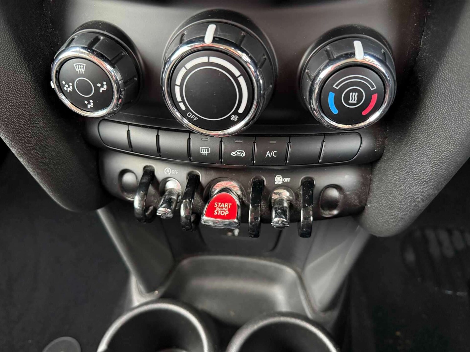 Used MINI Hatch 2019 for sale - 76687372: Photo 24