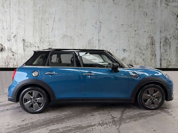 Used MINI Hatch 2022 for sale - 78628110: Photo