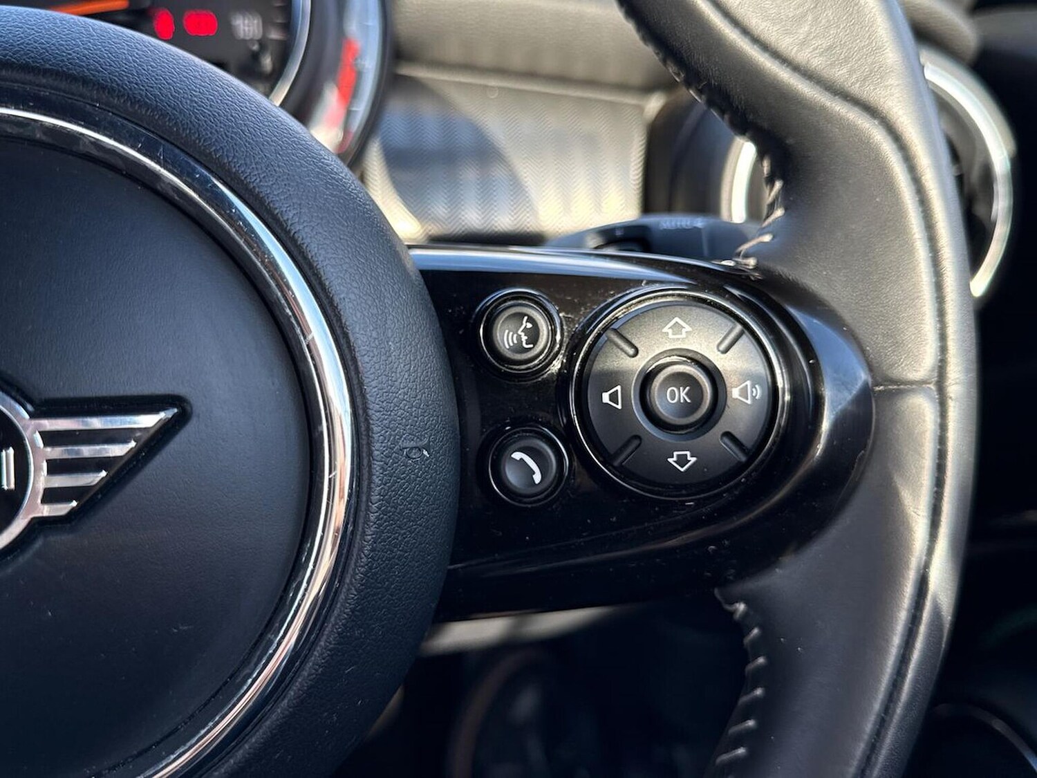 Used MINI Convertible 2019 for sale - 76376821: Photo 26