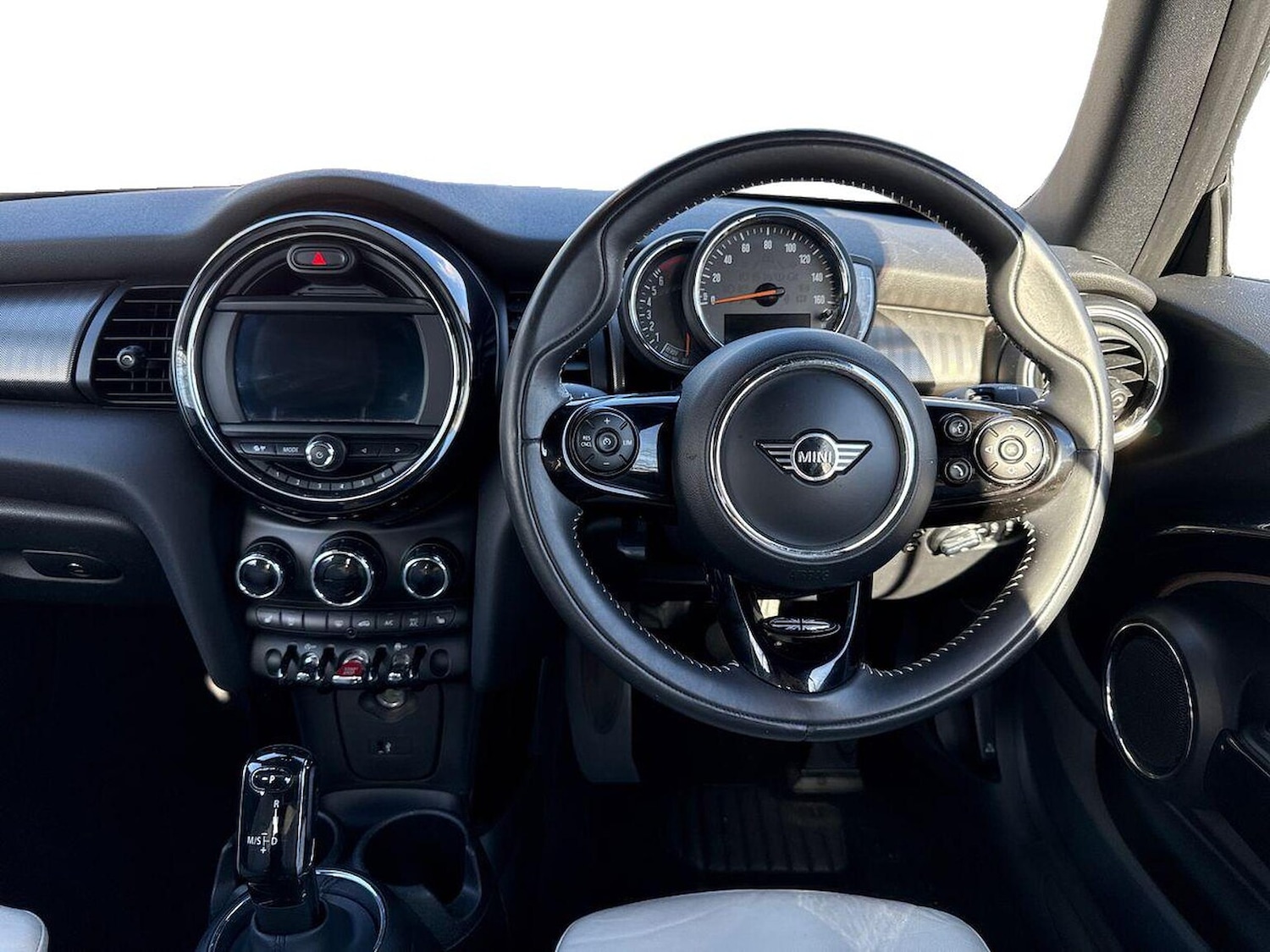 Used MINI Convertible 2019 for sale - 76376821: Photo 9