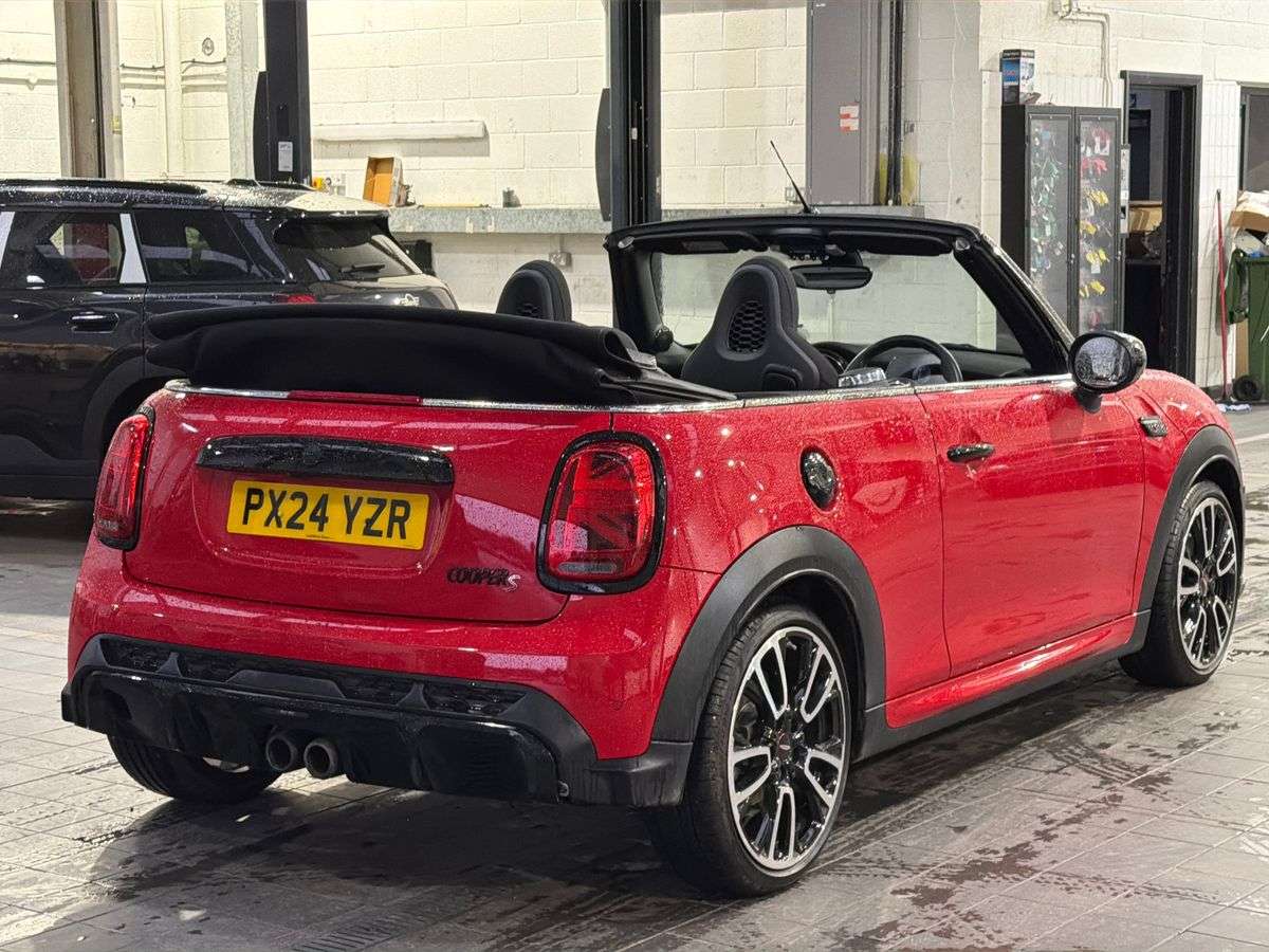 Used MINI Convertible 2024 for sale - 77980076: Photo 18