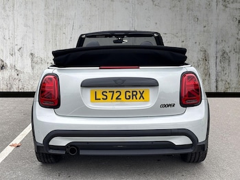 Used MINI Convertible 2022 for sale - 76436561: Photo