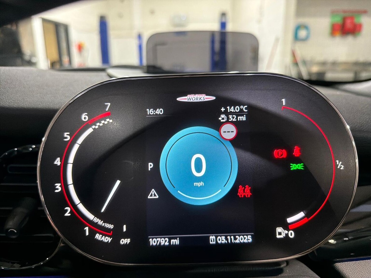 Used MINI Convertible 2024 for sale - 76455257: Photo 10