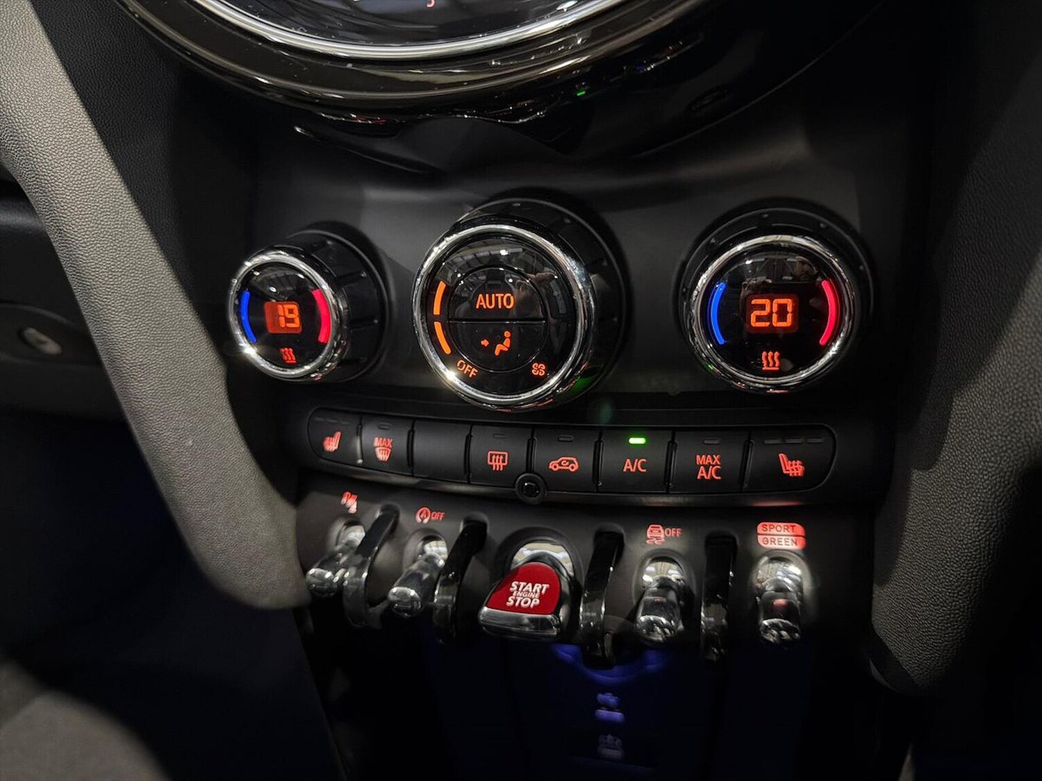 Used MINI Convertible 2024 for sale - 76455257: Photo 12