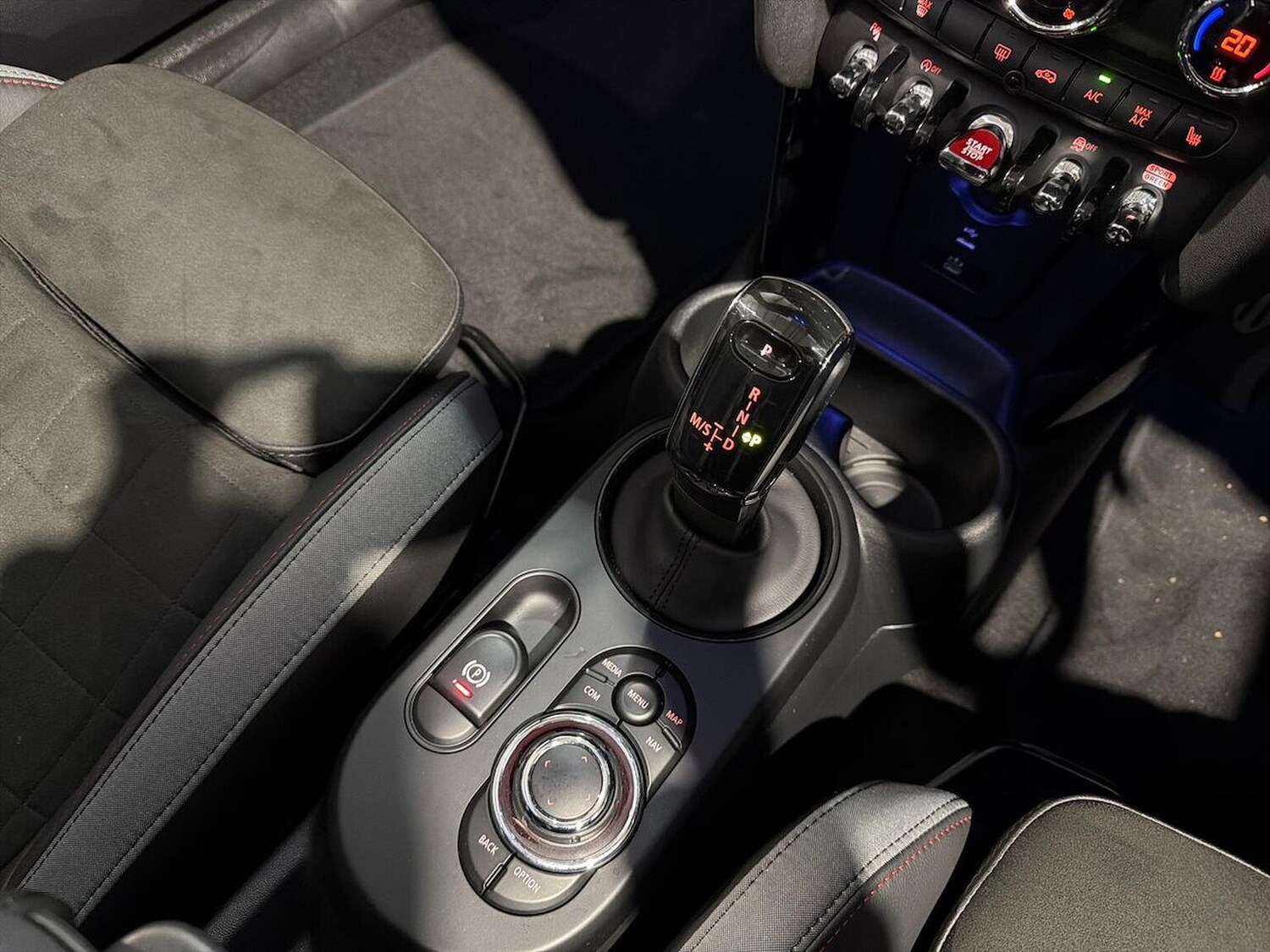 Used MINI Convertible 2024 for sale - 76455257: Photo 13