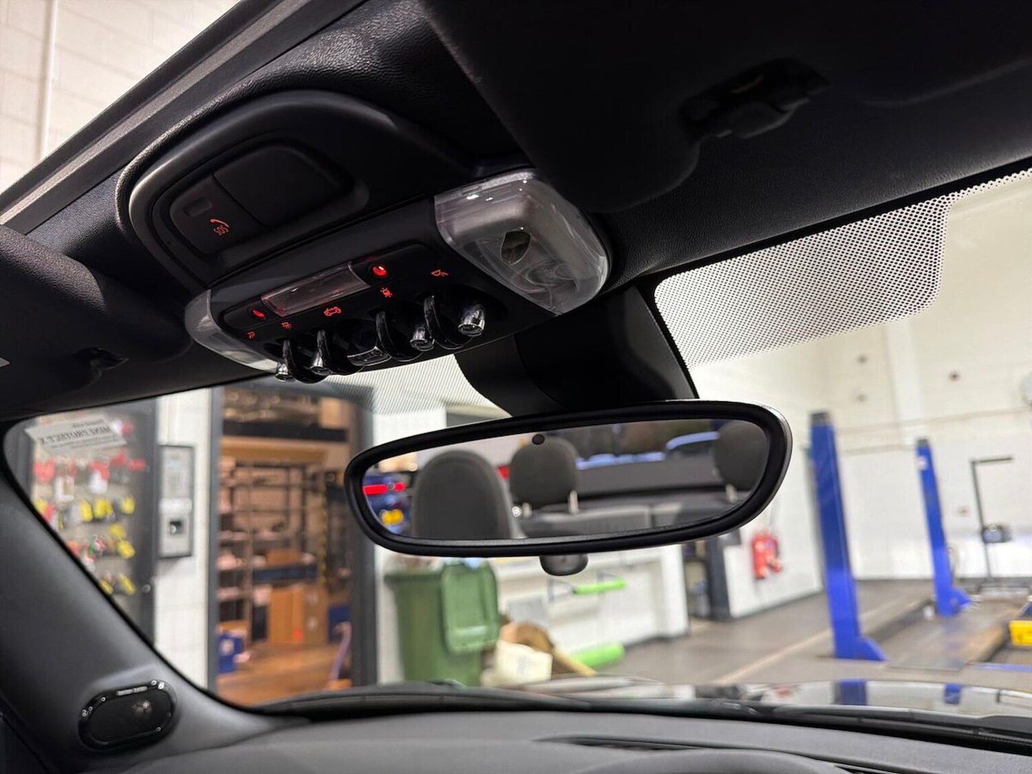 Used MINI Convertible 2024 for sale - 76455257: Photo 14