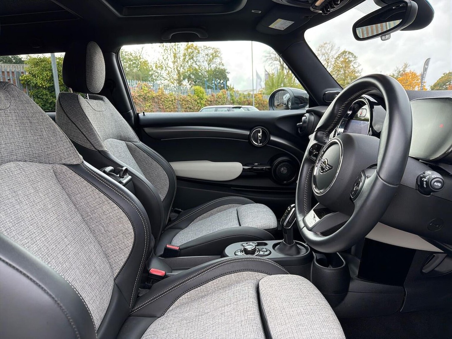 Used MINI Hatch 2021 for sale - 76340640: Photo 21