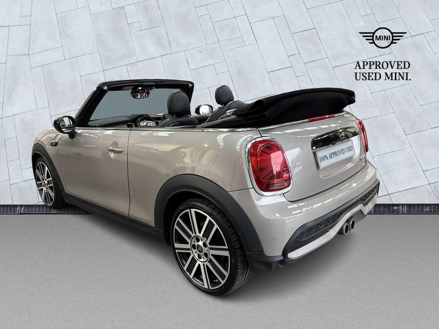 Used MINI Convertible 2022 for sale - 77488501: Photo 2