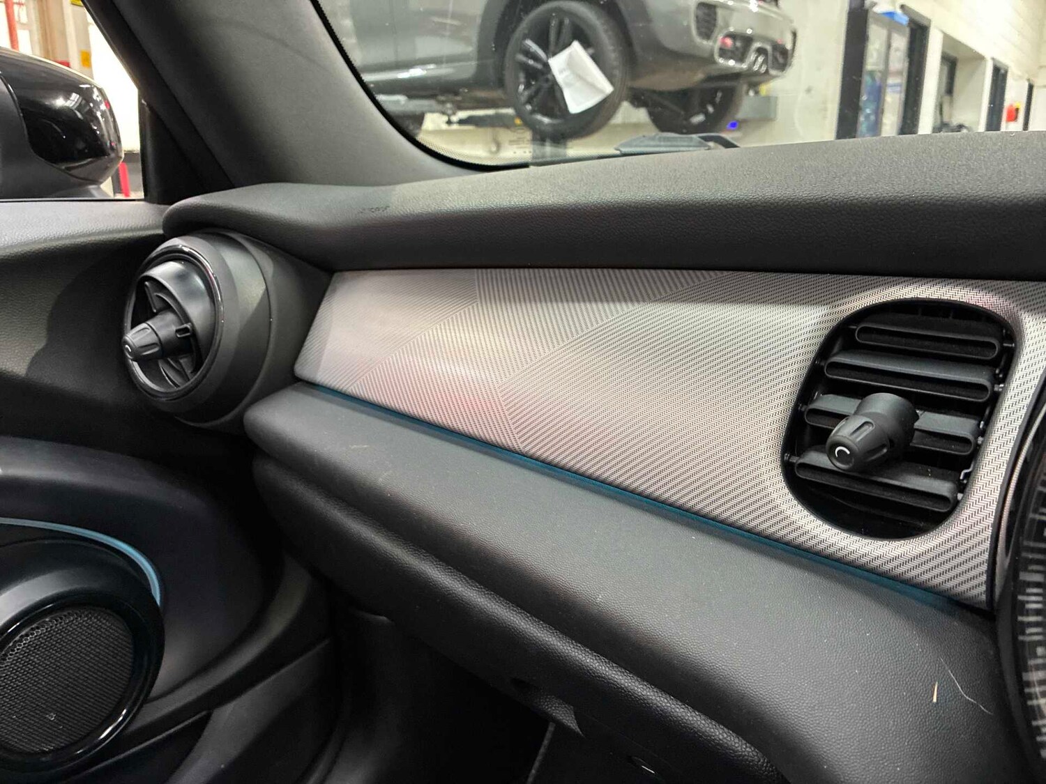 Used MINI Convertible 2022 for sale - 77488501: Photo 24