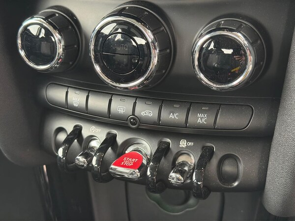 Used MINI Hatch 2017 for sale - 76206114: Photo 23