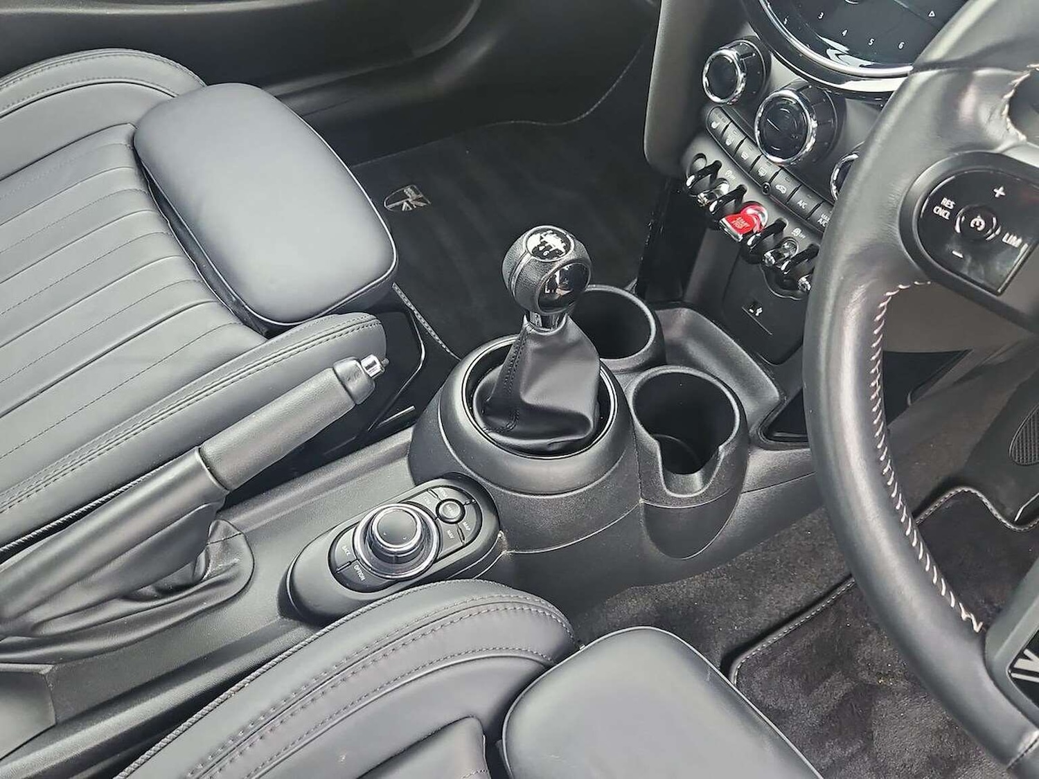 Used MINI Convertible 2021 for sale - 76596247: Photo 13