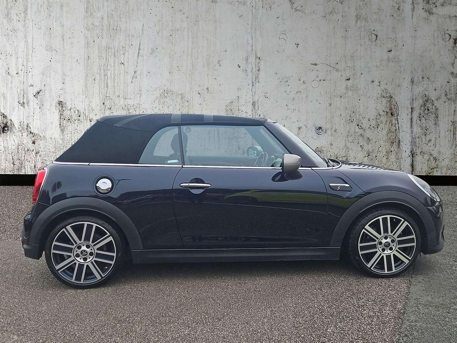Used MINI Convertible 2021 for sale - 76596247: Photo 3