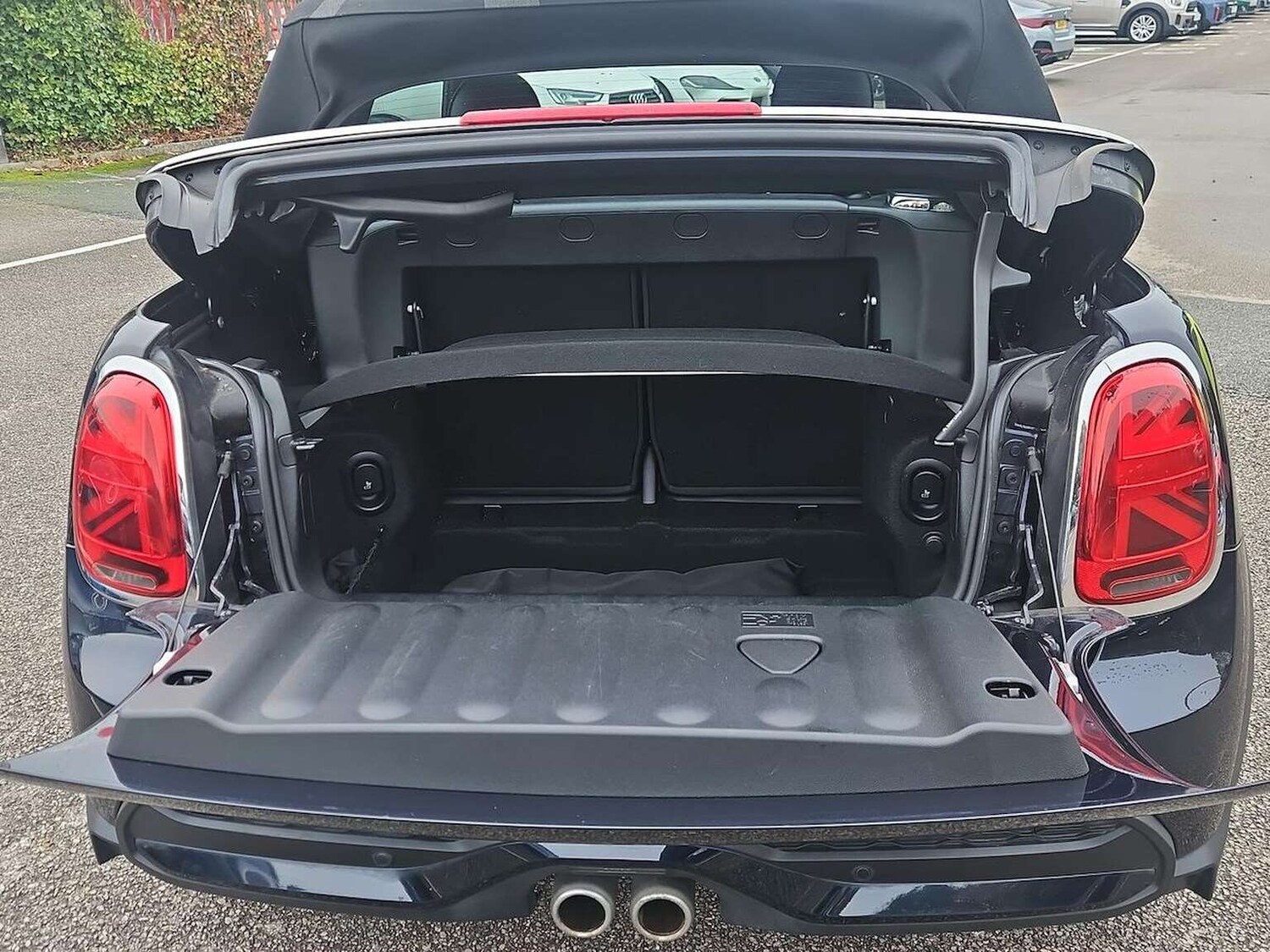 Used MINI Convertible 2021 for sale - 76596247: Photo 33