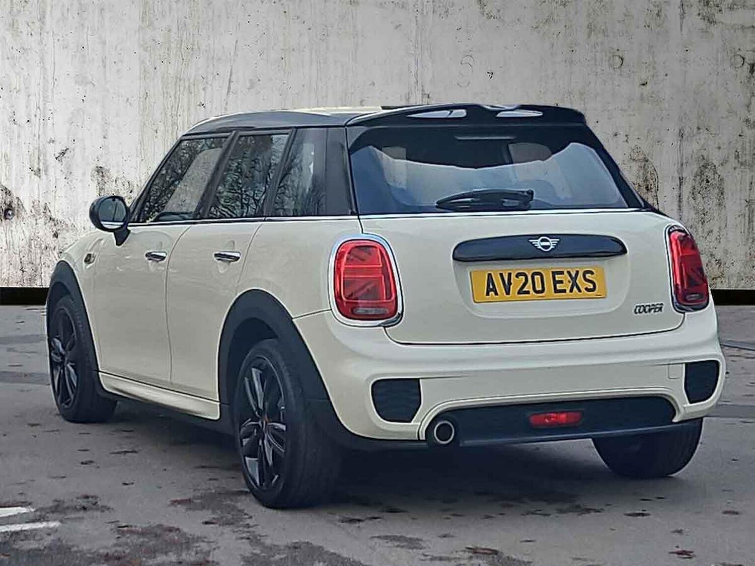 Used MINI Hatch 2020 for sale - 76510735: Photo 2