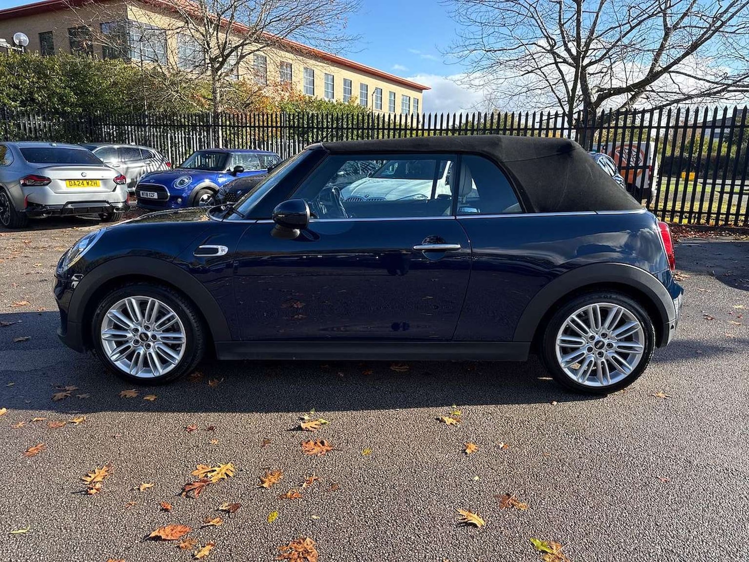 Used MINI Convertible 2019 for sale - 76596332: Photo 19