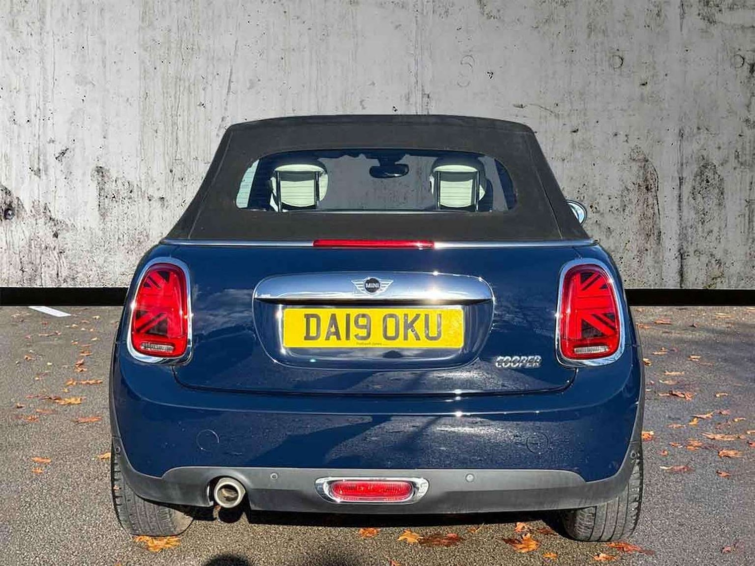 Used MINI Convertible 2019 for sale - 76596332: Photo 4