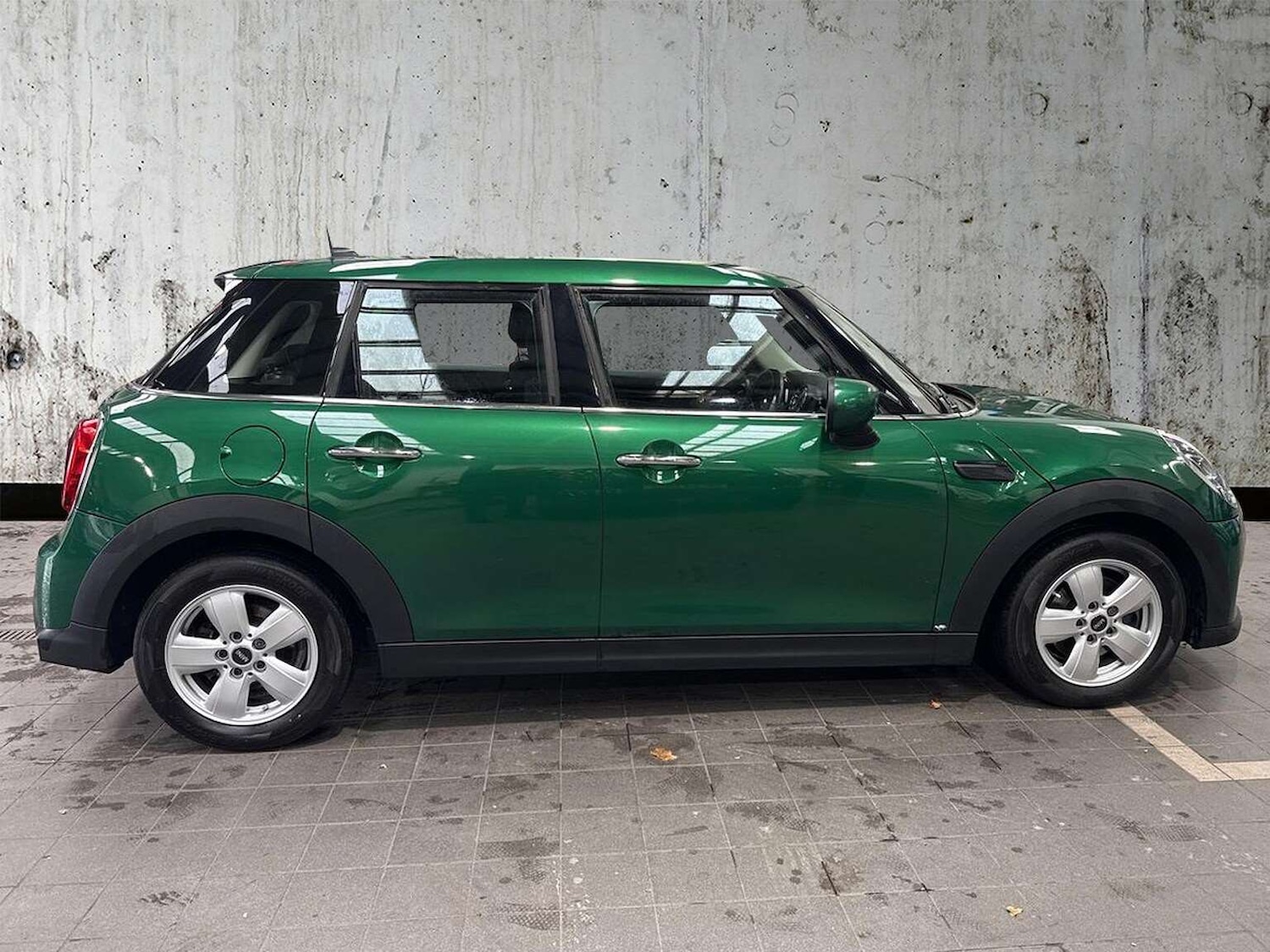 Used MINI Hatch 2021 for sale - 76596145: Photo 3